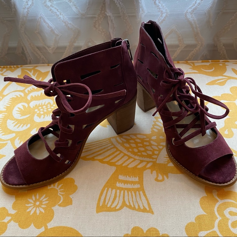 Vince Camino suede block heel in wine 7.5